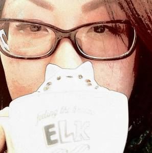 Meet your Posher, Hana